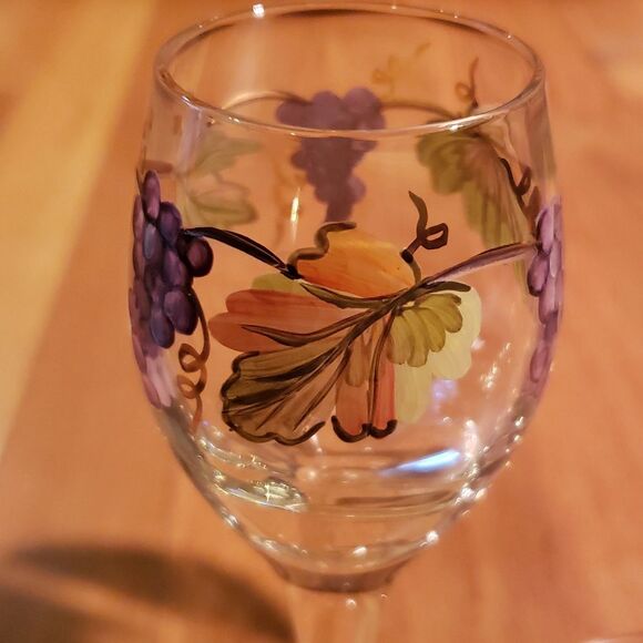 Hand Painted Wine Glasses, set of 2 - Picture 8 of 9